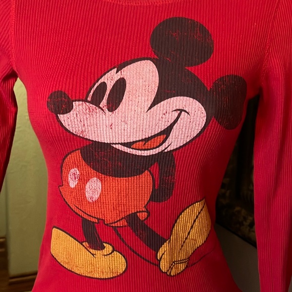 Disney Tops - red Waffle LS & grey graphic SS tee - Sz  S - Picture 3 of 16